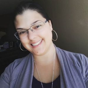 Meet your Posher, Joelle